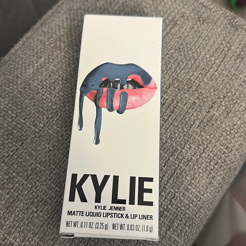 KYLIE LIPKIT in SHADY